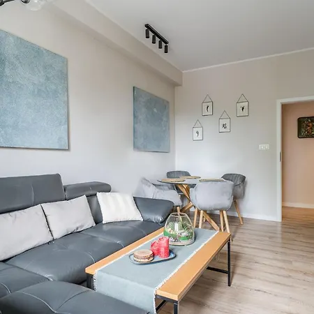 Przy Stajennej Apartment *